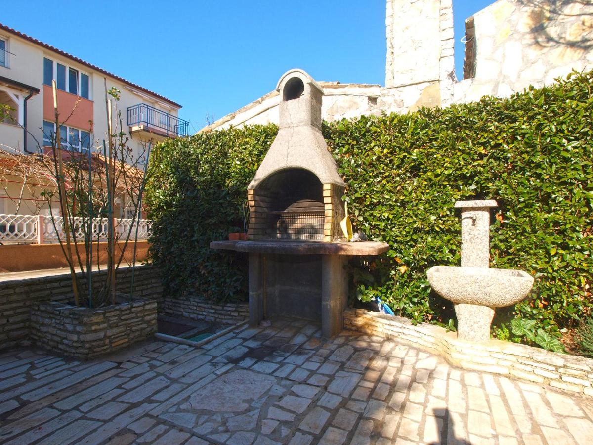 פאז'אנה Apartment Josip 2011 מראה חיצוני תמונה