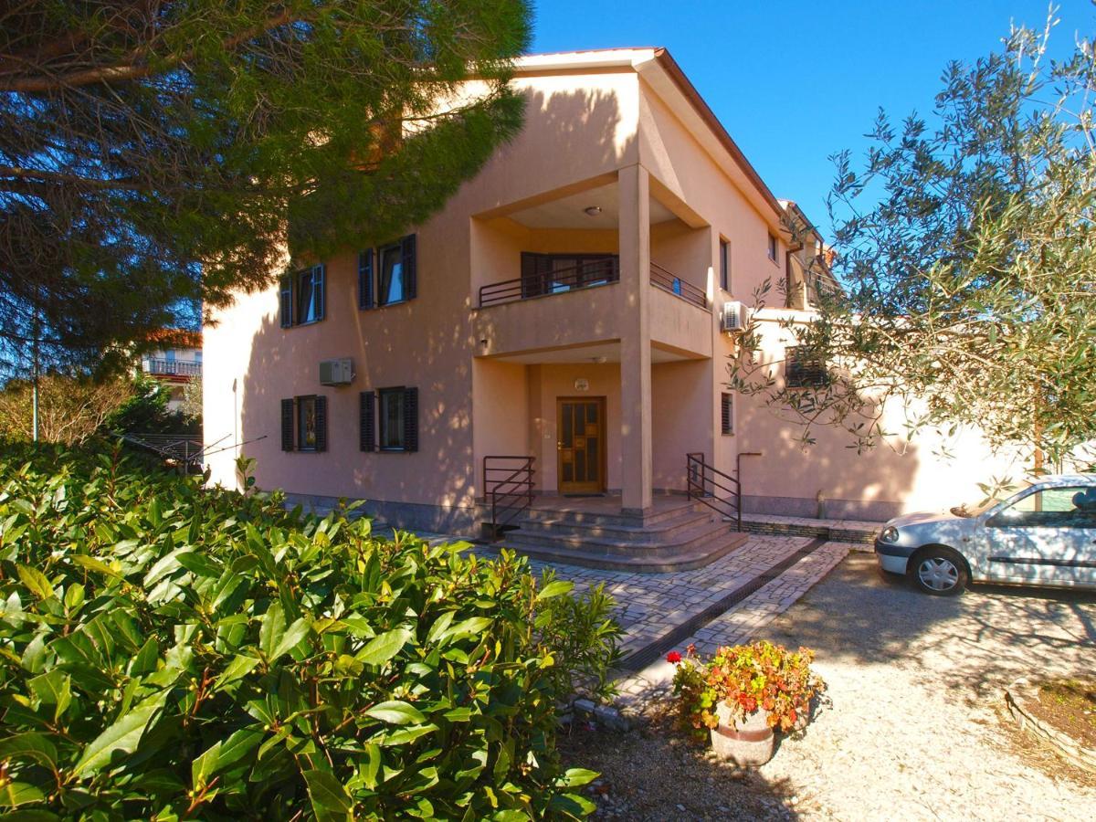 פאז'אנה Apartment Josip 2011 מראה חיצוני תמונה